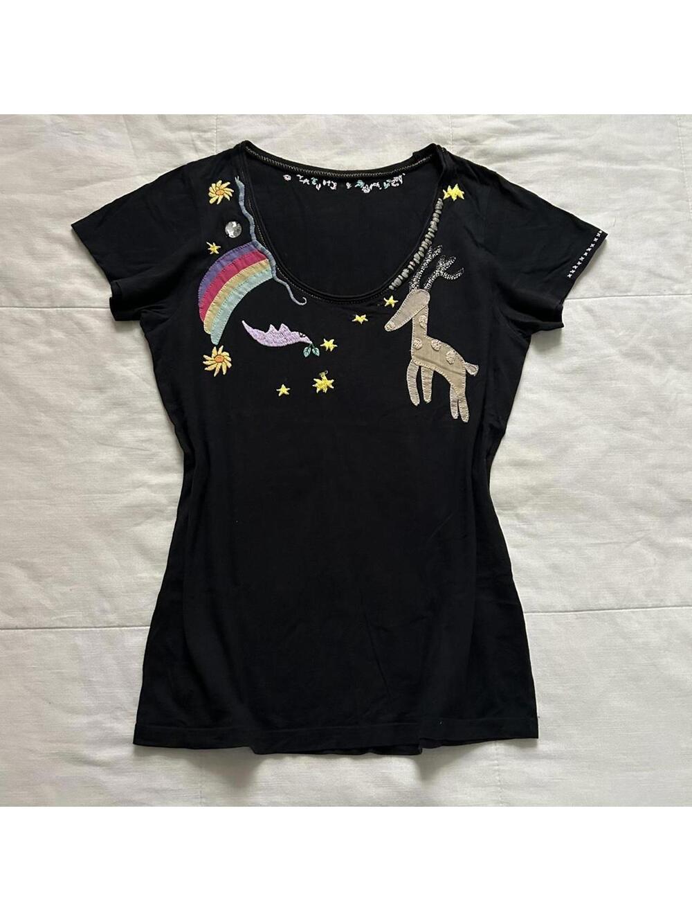 Tsumori Chisato Black v neck tee with cute animal and rainbow appliqué